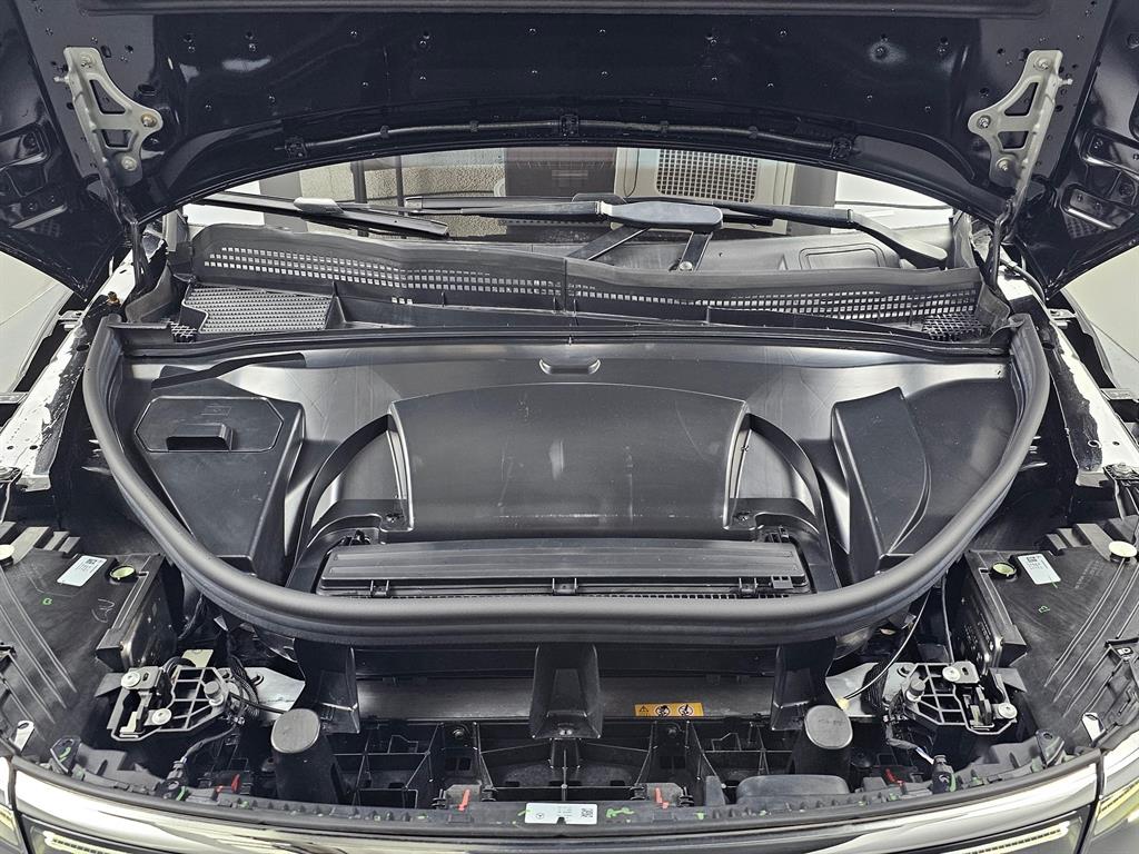 Mercedes Benz EQS - Vista 6