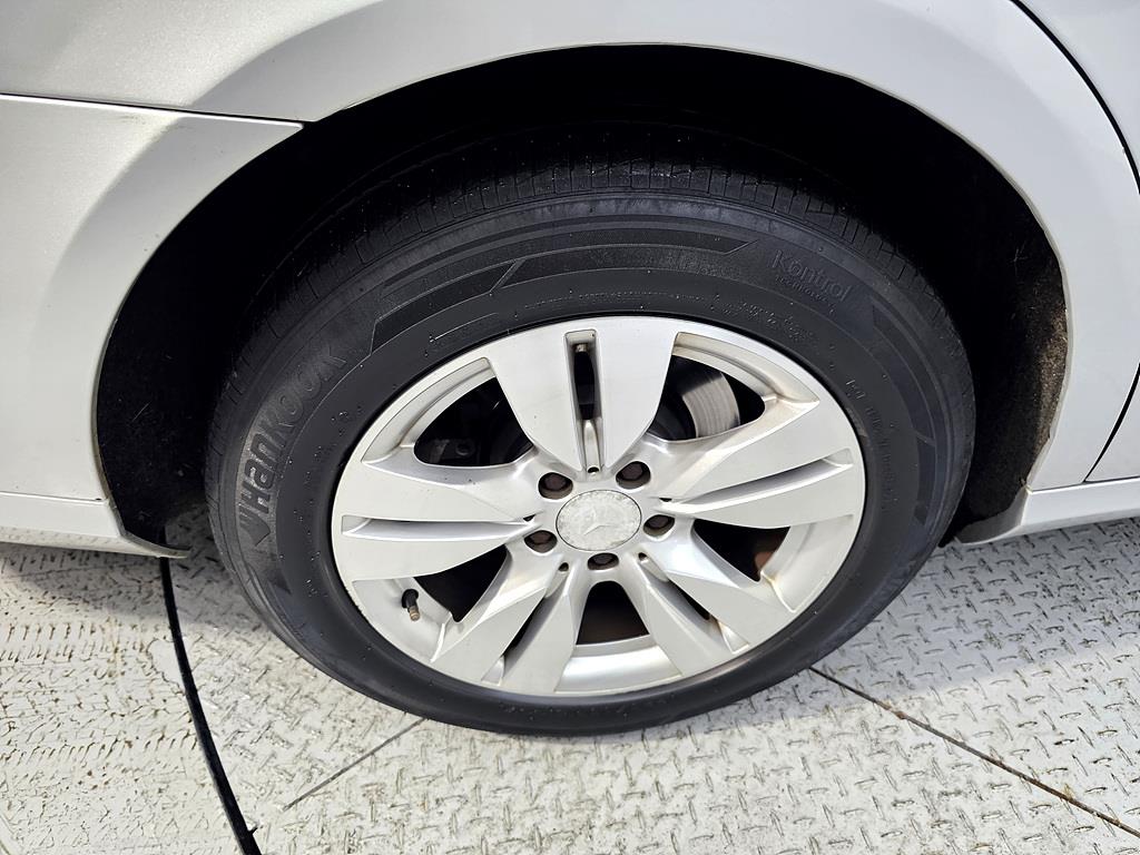 Mercedes Benz E class 2013 Plateado - Importación desde Corea - HF Imports Iquique - Foto 20