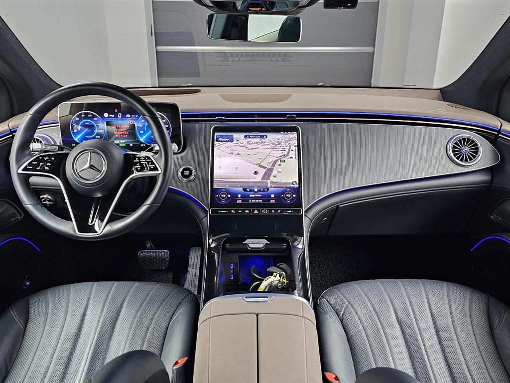 Mercedes Benz EQS - Vista 7