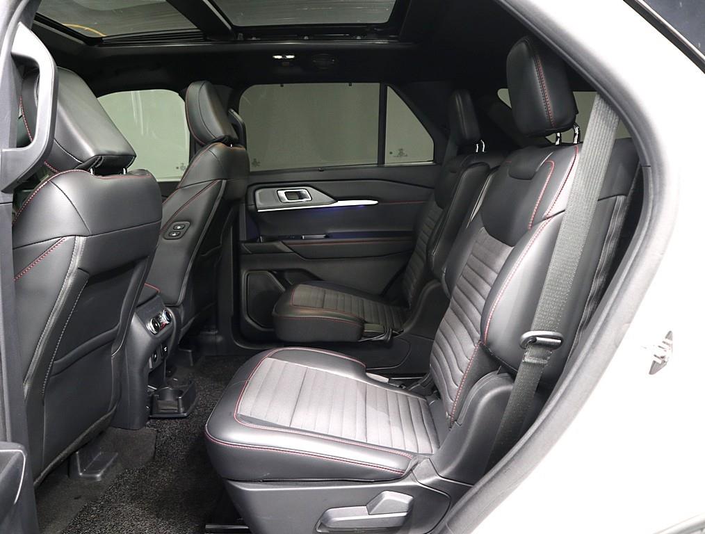 Ford Explorer - Vista 10