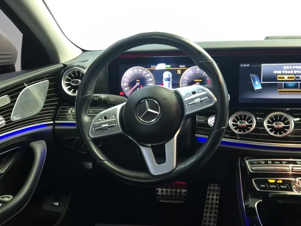 Mercedes Benz CLS Class - Vista 9