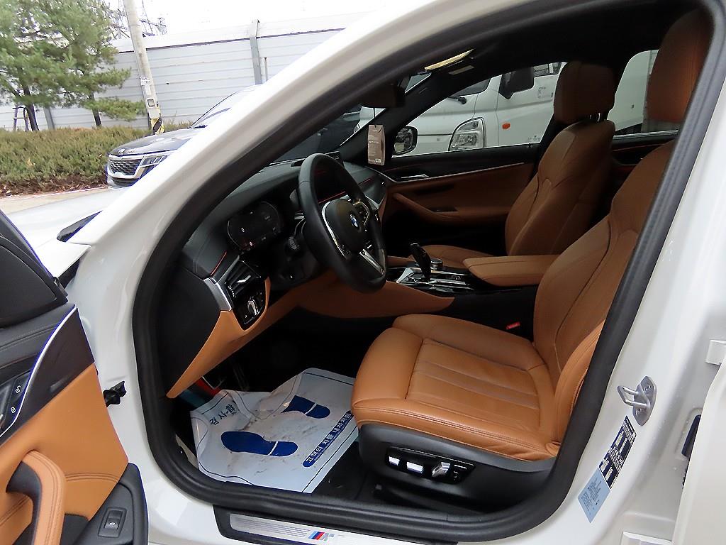 BMW 5 Series - Vista 5