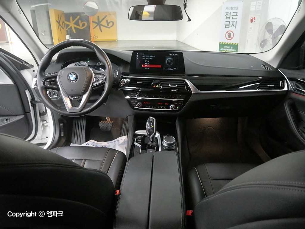BMW 5 Series - Vista 6