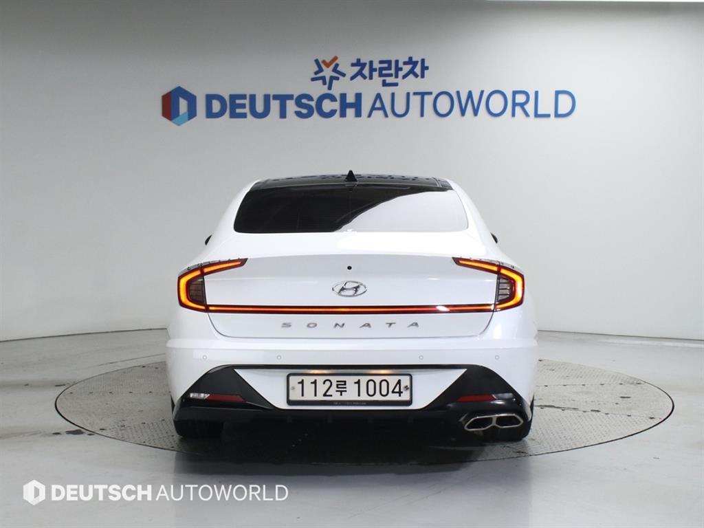 HYUNDAI Sonata - Vista 4