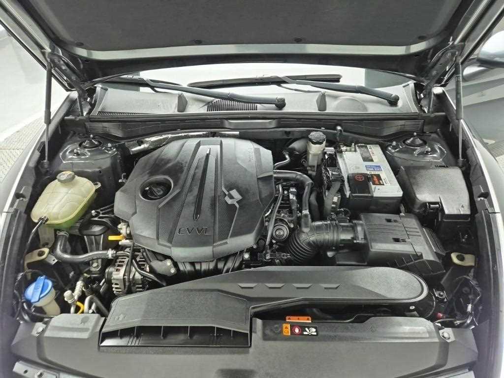 HYUNDAI Sonata - Vista 5