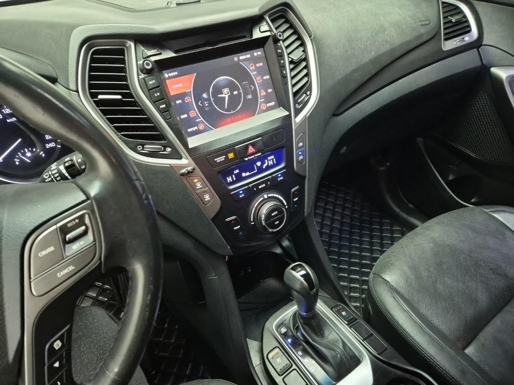 HYUNDAI Santa Fe - Vista 10