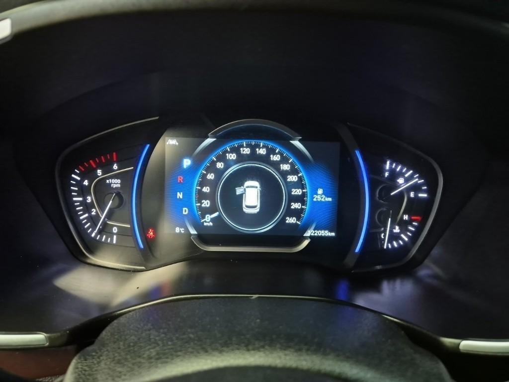 HYUNDAI Santa Fe - Vista 8