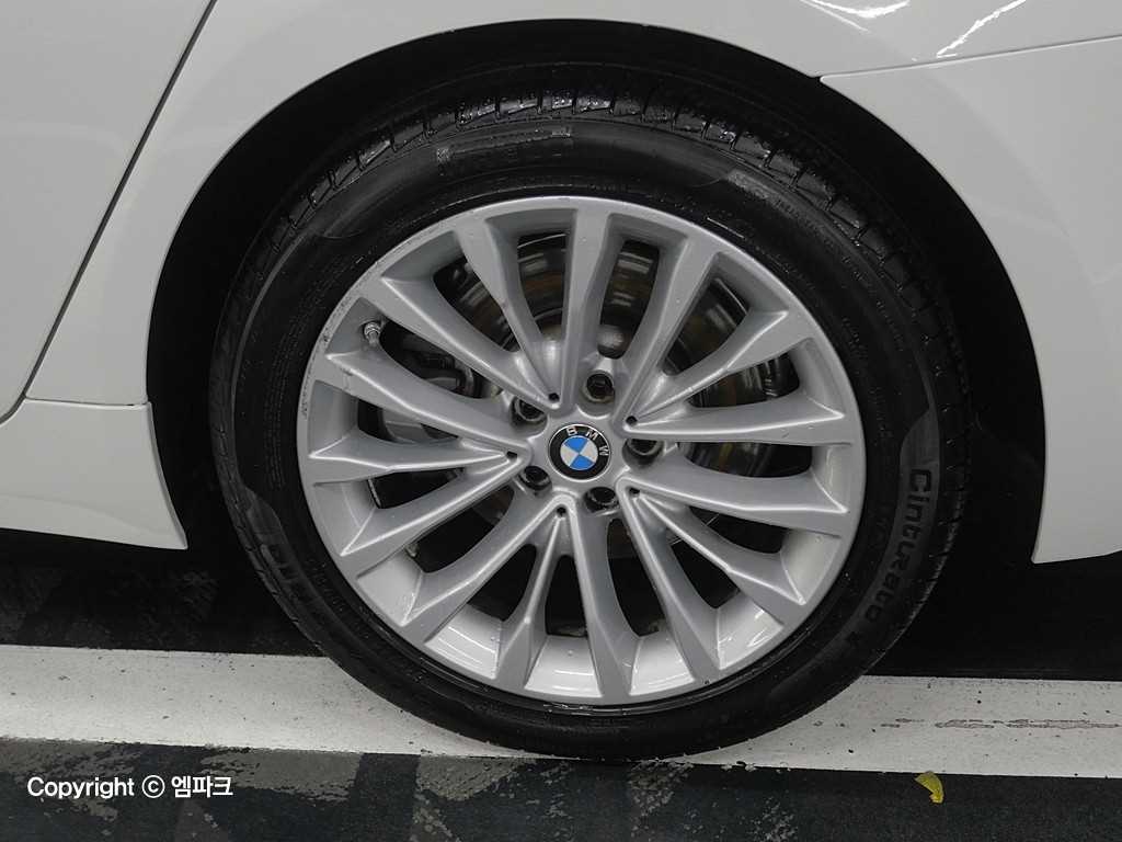 BMW 5 Series 2018 Blanco - Importación desde Corea - HF Imports Iquique - Foto 18