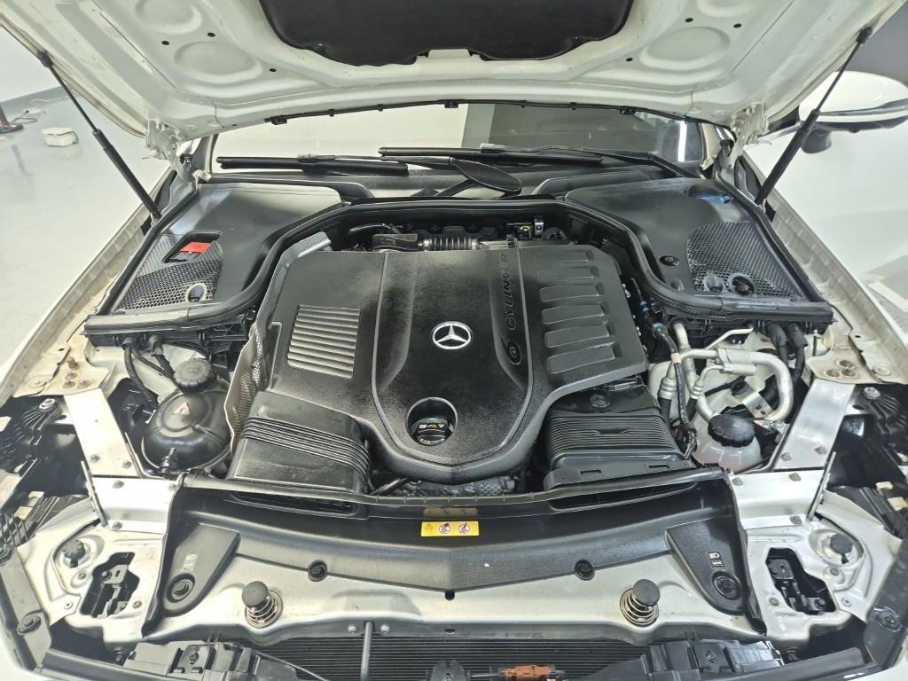 Mercedes Benz CLS Class - Vista 5