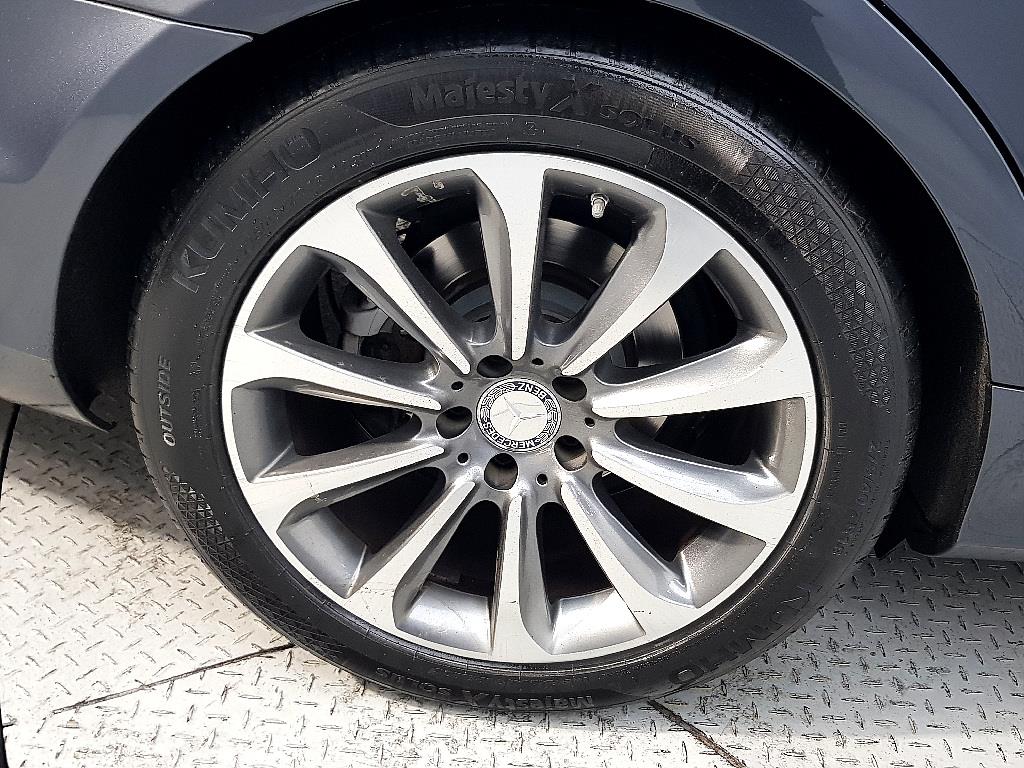 Mercedes Benz CLS Class 2016 Gris - Importación desde Corea - HF Imports Iquique - Foto 20