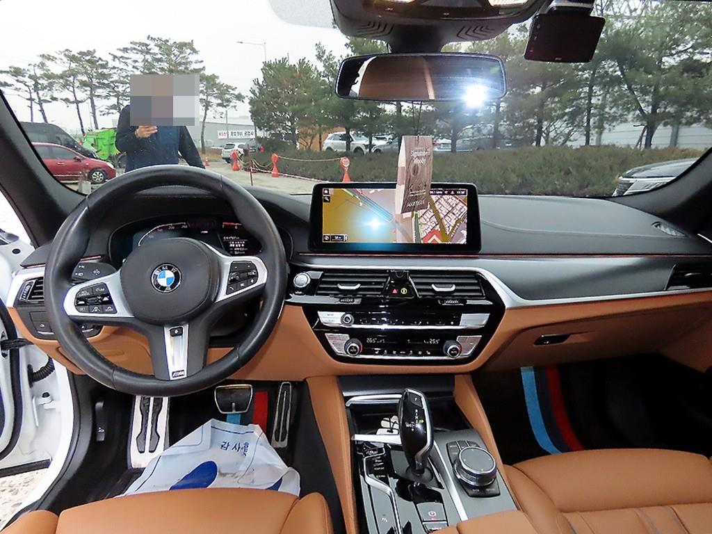 BMW 5 Series - Vista 7