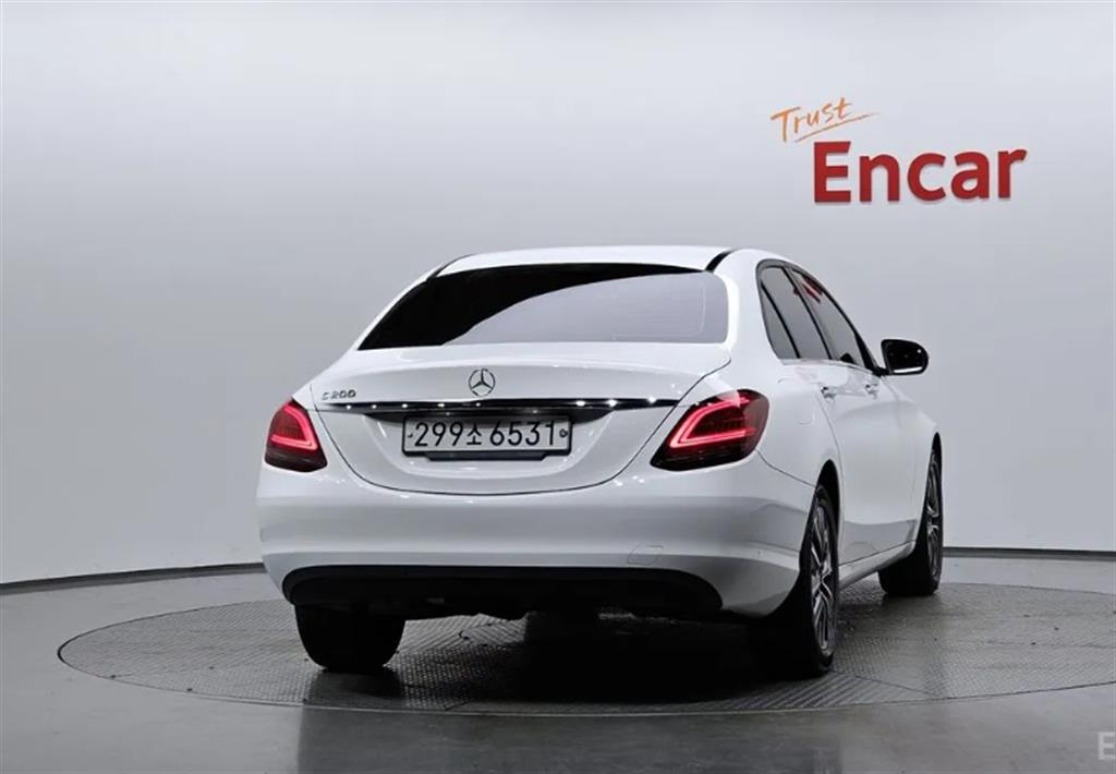Mercedes Benz C Class - Vista 6