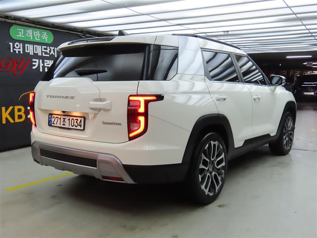 Ssangyong Torres - Vista 4