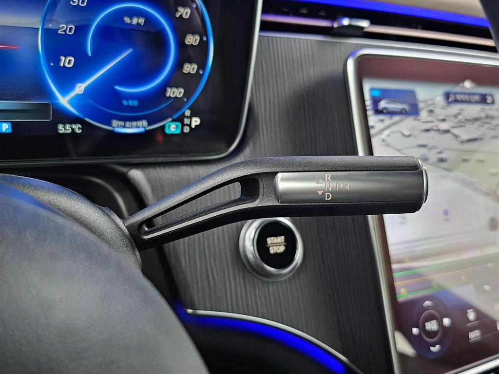 Mercedes Benz EQS - Vista 9