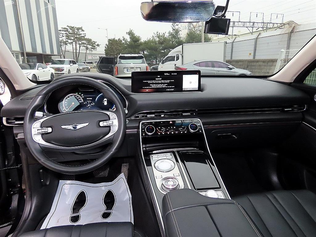 Genesis GV80 - Vista 7