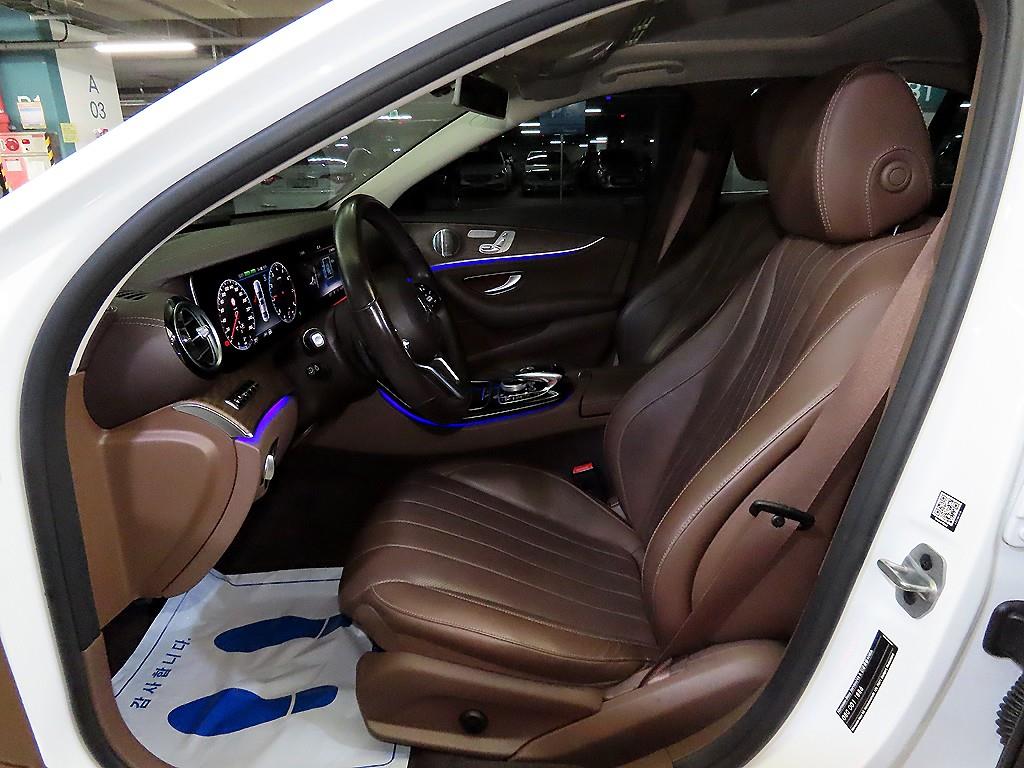 Mercedes Benz E class - Vista 6