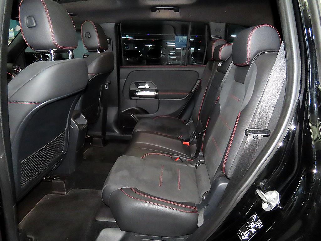 Mercedes Benz GLB Class - Vista 7