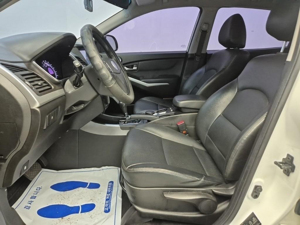 Ssangyong Korando - Vista 11