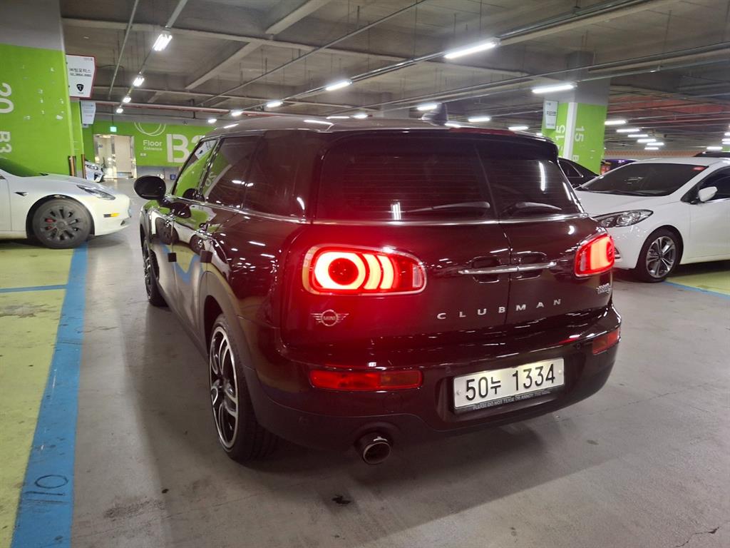 Mini Clubman - Vista 4