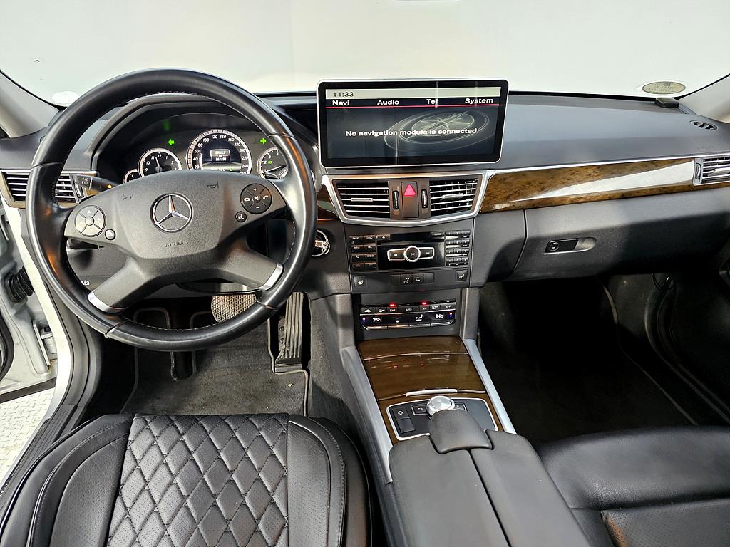 Mercedes Benz E class - Vista 5