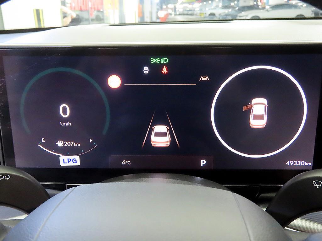 HYUNDAI Grandeur - Vista 9