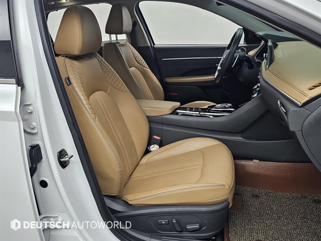 HYUNDAI Sonata - Vista 10