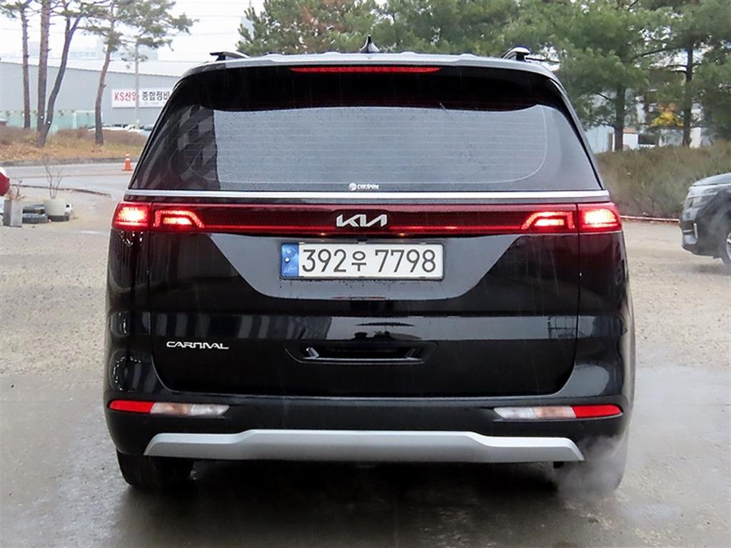 KIA Carnival - Vista 4