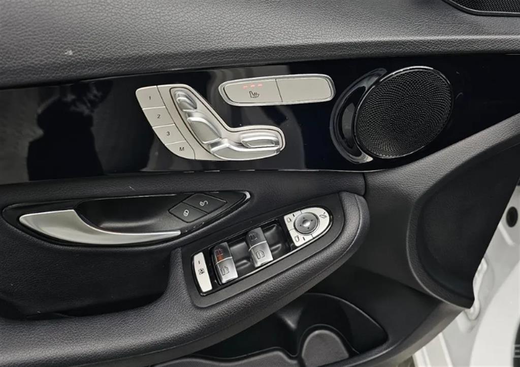 Mercedes Benz C Class 2019 Blanco - Importación desde Corea - HF Imports Iquique - Foto 20