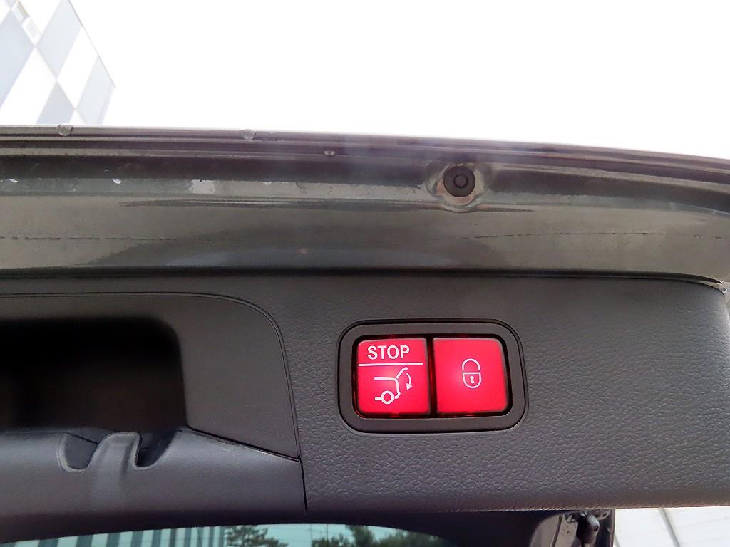 Mercedes Benz GLC Class 2022 Gris - Importación desde Corea - HF Imports Iquique - Foto 15