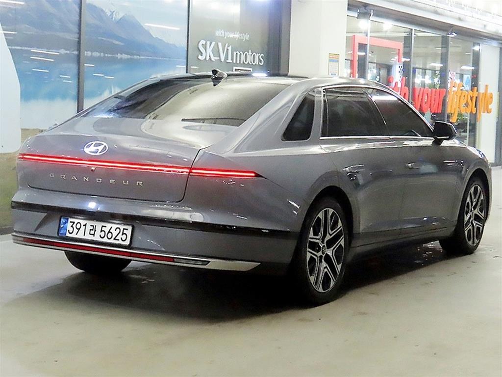 HYUNDAI Grandeur - Vista 4