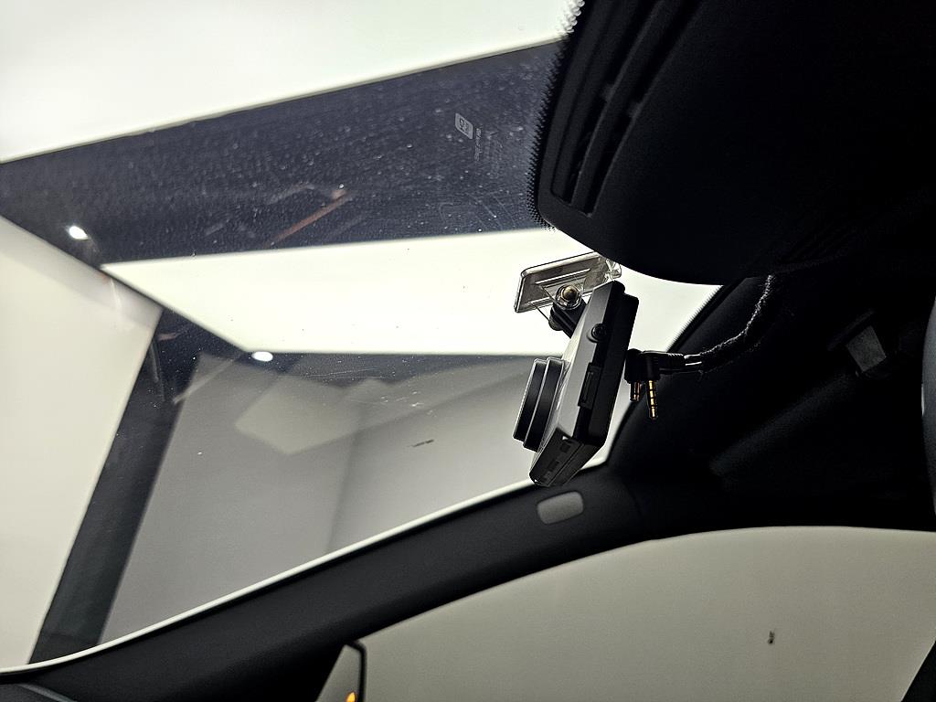 Mercedes Benz E class - Vista 12