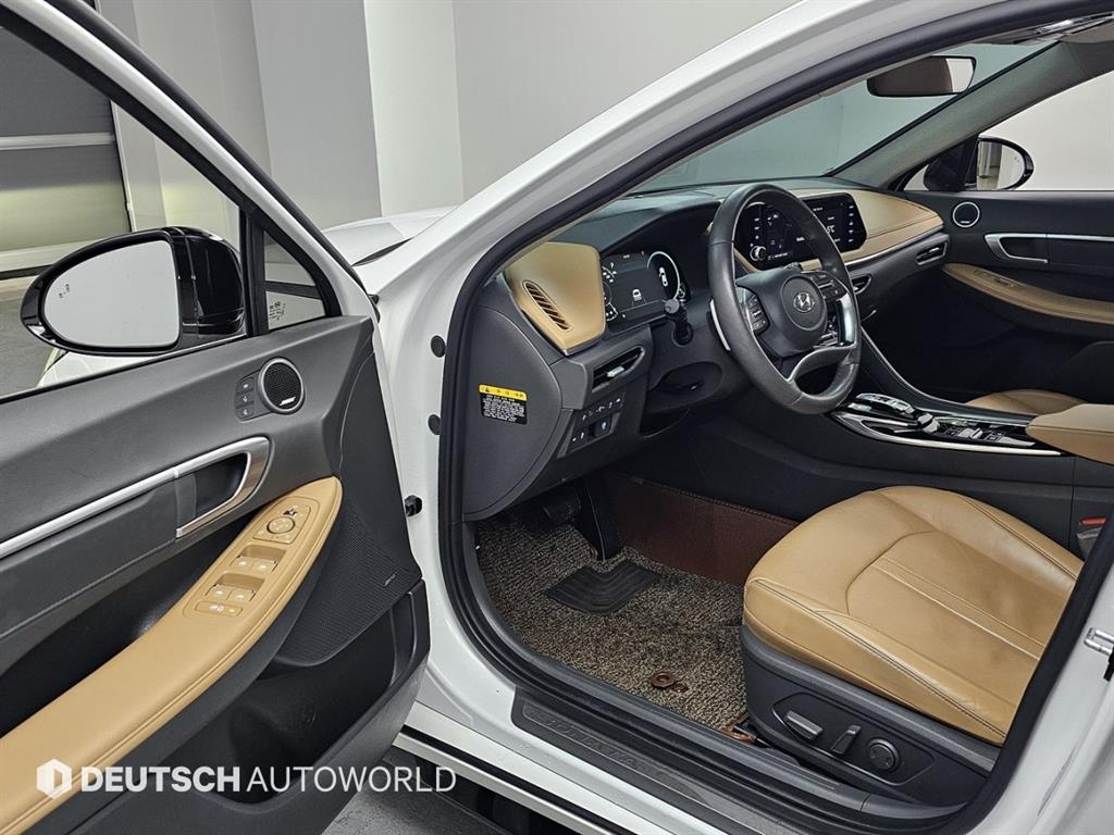 HYUNDAI Sonata - Vista 11