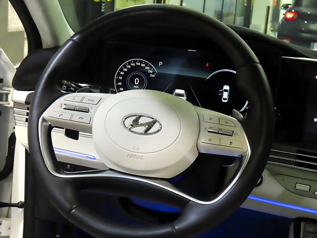 HYUNDAI Grandeur - Vista 8