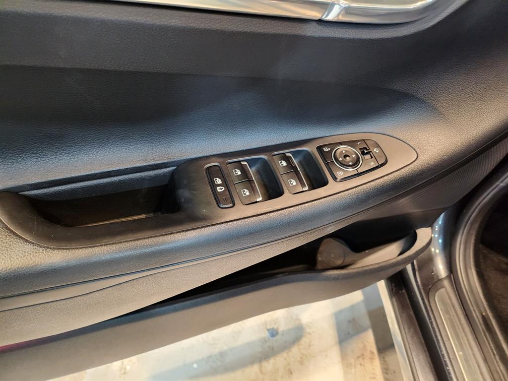 HYUNDAI Grandeur - Vista 12