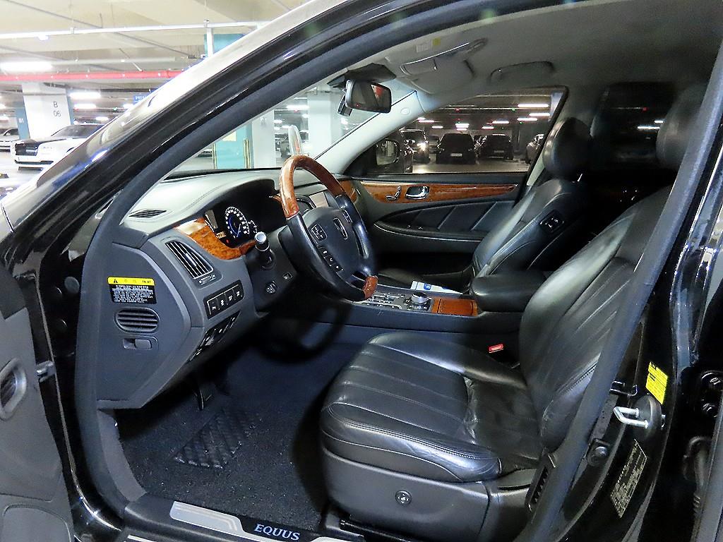 HYUNDAI Equus - Vista 6