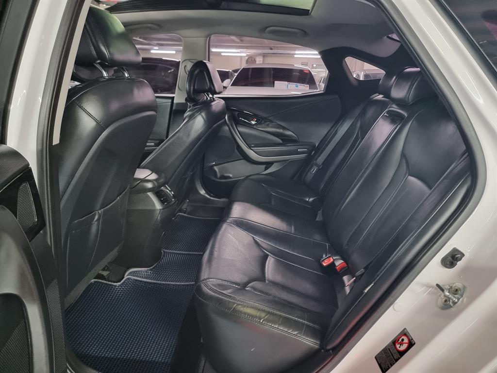 HYUNDAI Grandeur - Vista 6