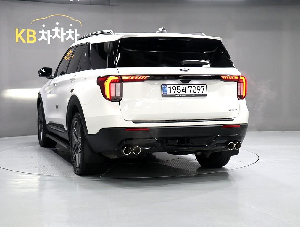 Ford Explorer - Vista 4