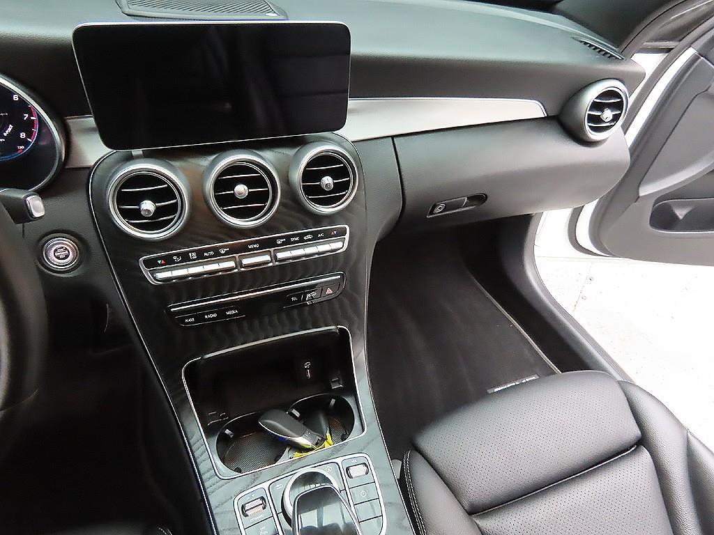 Mercedes Benz C Class 2021 Blanco - Importación desde Corea - HF Imports Iquique - Foto 7