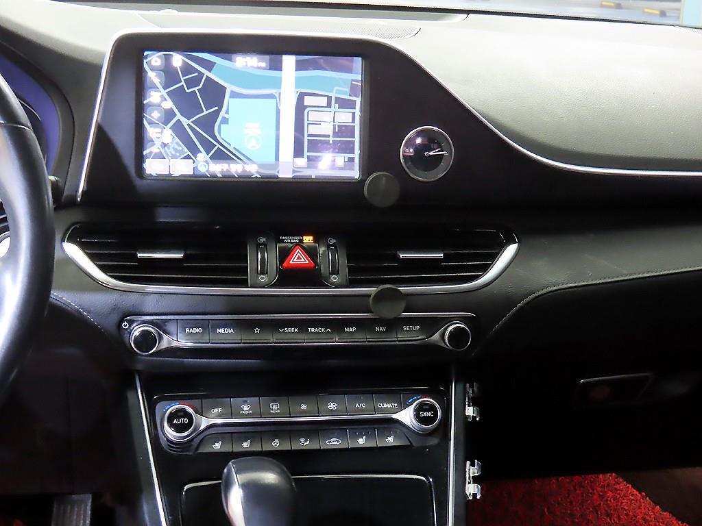 HYUNDAI Grandeur - Vista 11