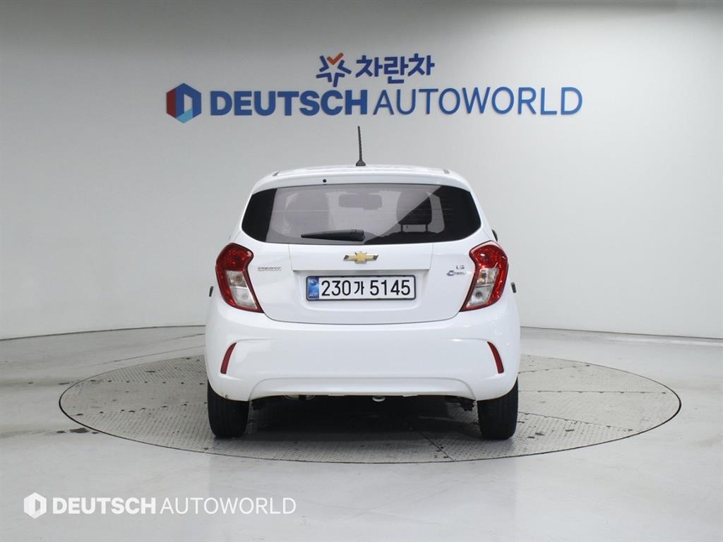 Chevrolet Spark - Vista 4