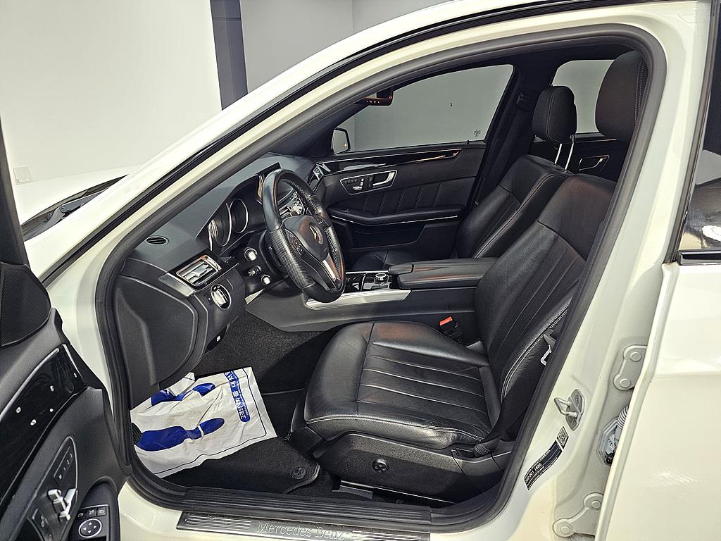 Mercedes Benz E class - Vista 7