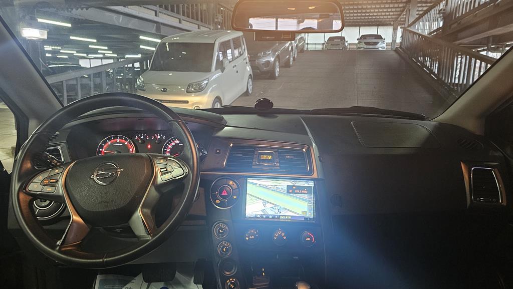 Ssangyong Korando - Vista 9