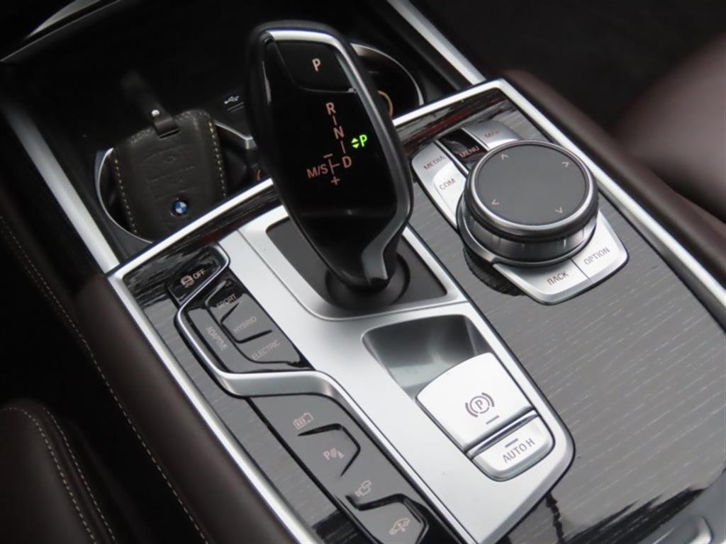 BMW 7 Series - Vista 11