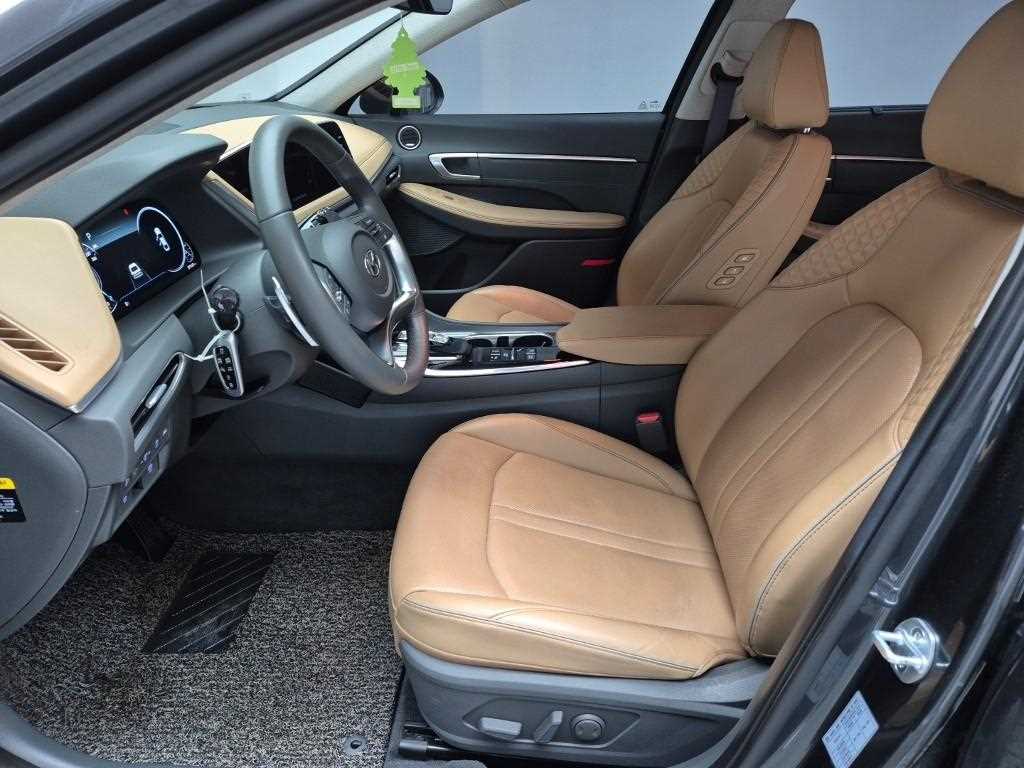 HYUNDAI Sonata - Vista 11