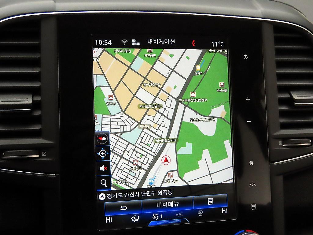 SAMSUNG QM6 - Vista 8