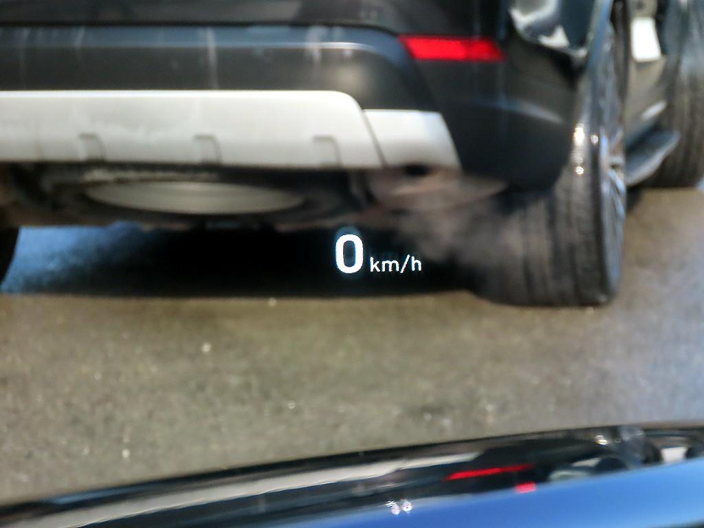 Genesis G70 - Vista 10