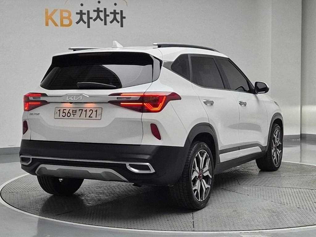 KIA Seltos - Vista 3