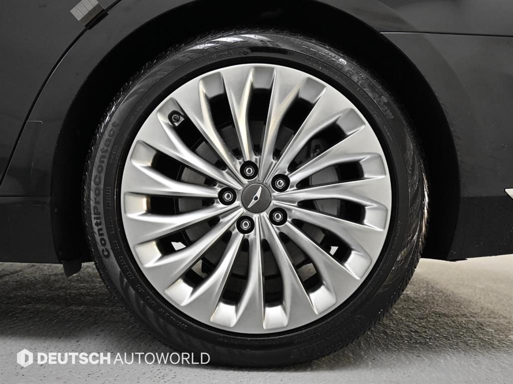 Genesis EQ900 - Vista 5