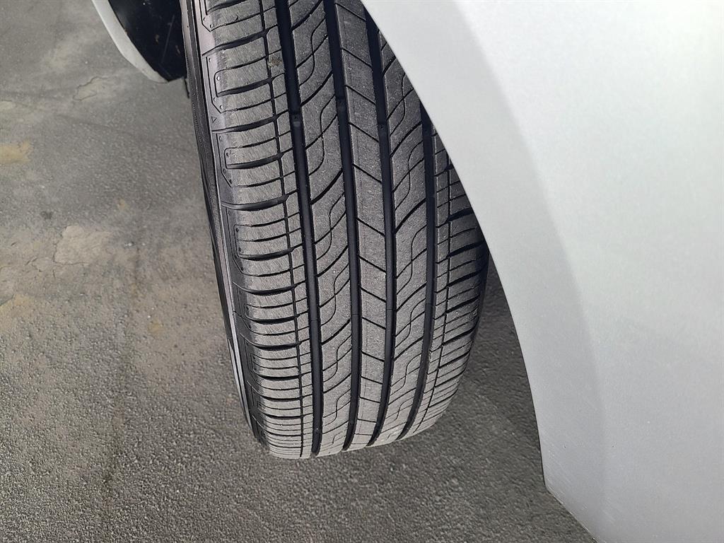 KIA Carens 2007 Gris - Importación desde Corea - HF Imports Iquique - Foto 20