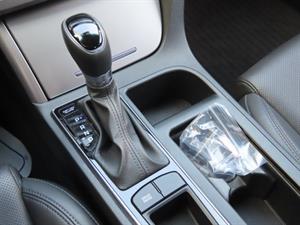 HYUNDAI Sonata - Vista 12